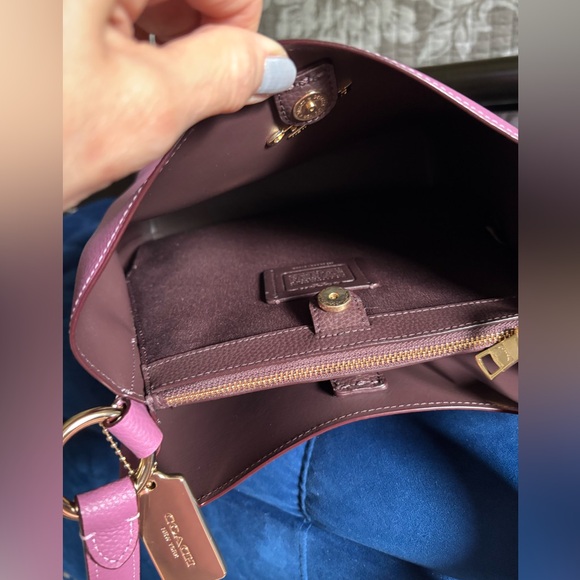 Like New!! Coach Large Town Bucket Bag in Violet Orchid! - Picture 8 of 8